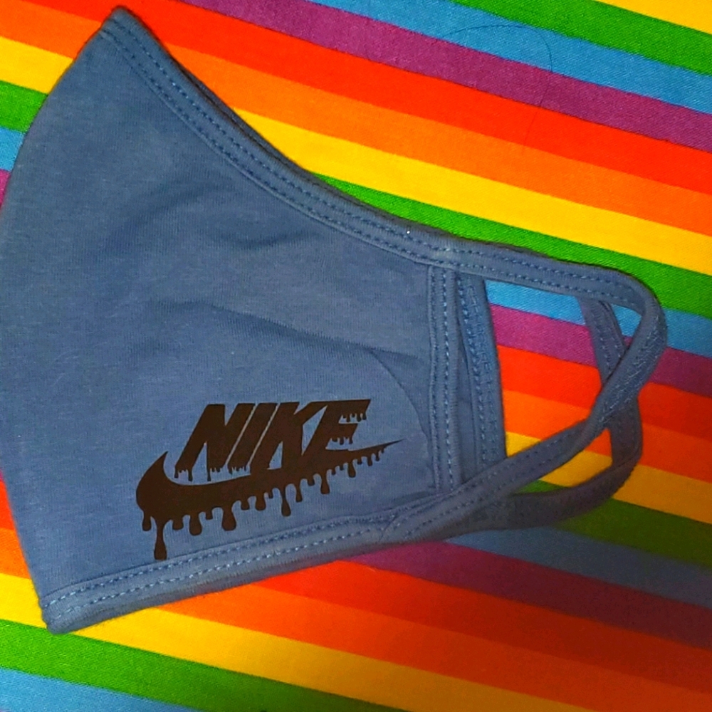 Nike dripping face mask